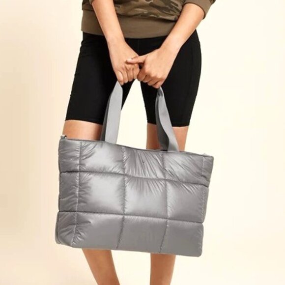 Handbags - *NEW* Lightweight Large Quilted Tote Bag w/Hand Strap & Adj. Shoulder/Crossbody